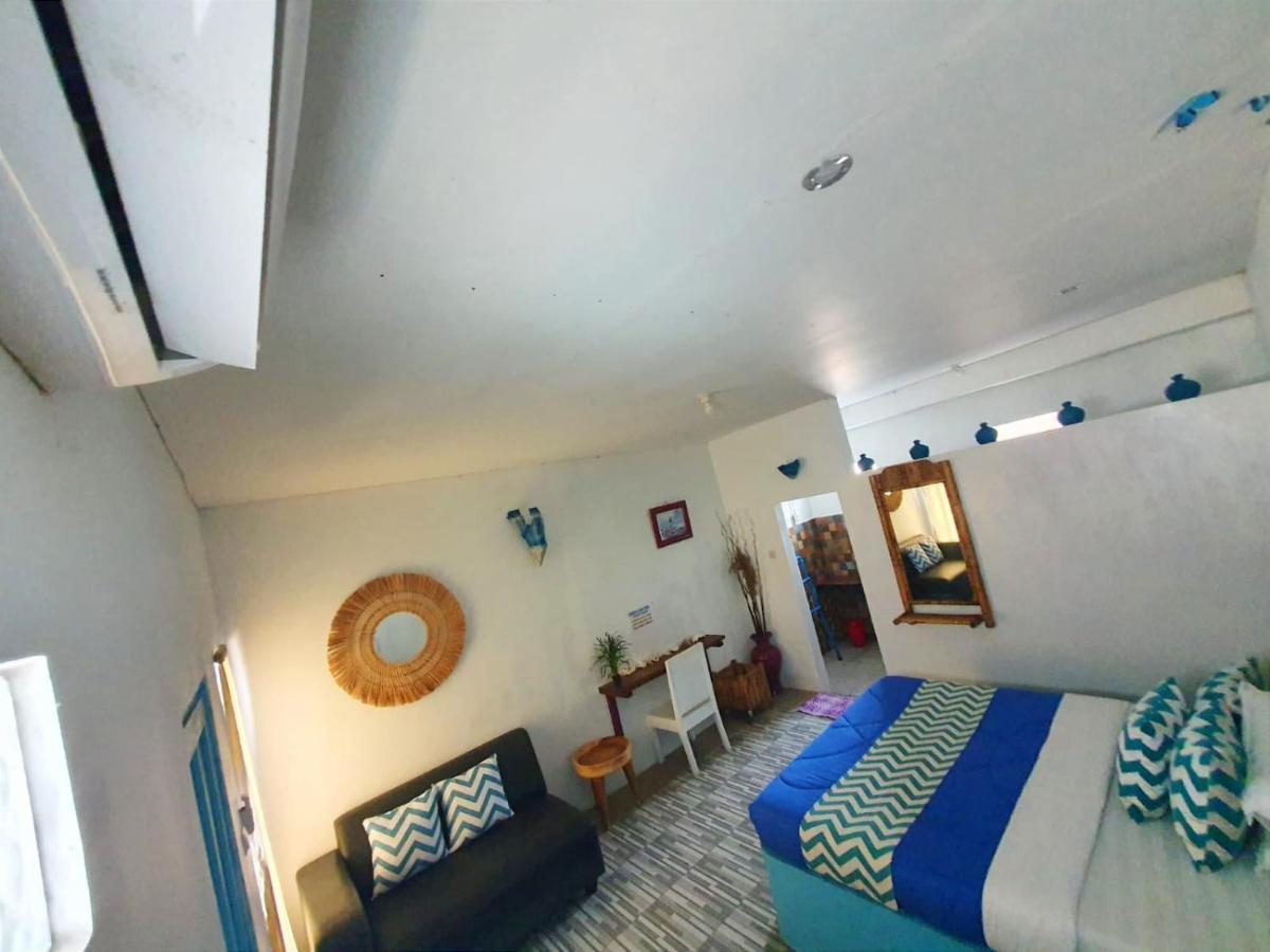 Blue Coral Homestay Ilhas Karimunjava Exterior foto